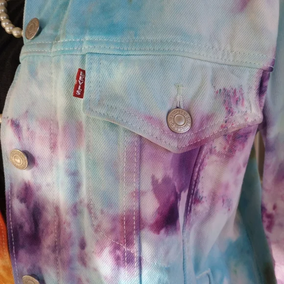 Levi's Premium Rainbow Tie Dyed Ex Boyfriend Trucker Denim Jean Jacket